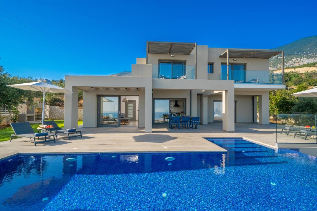 Villa Shades Of Blue Trapezaki  Eksteriør billede