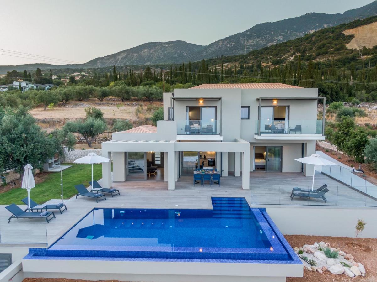 Villa Shades Of Blue Trapezaki  Eksteriør billede